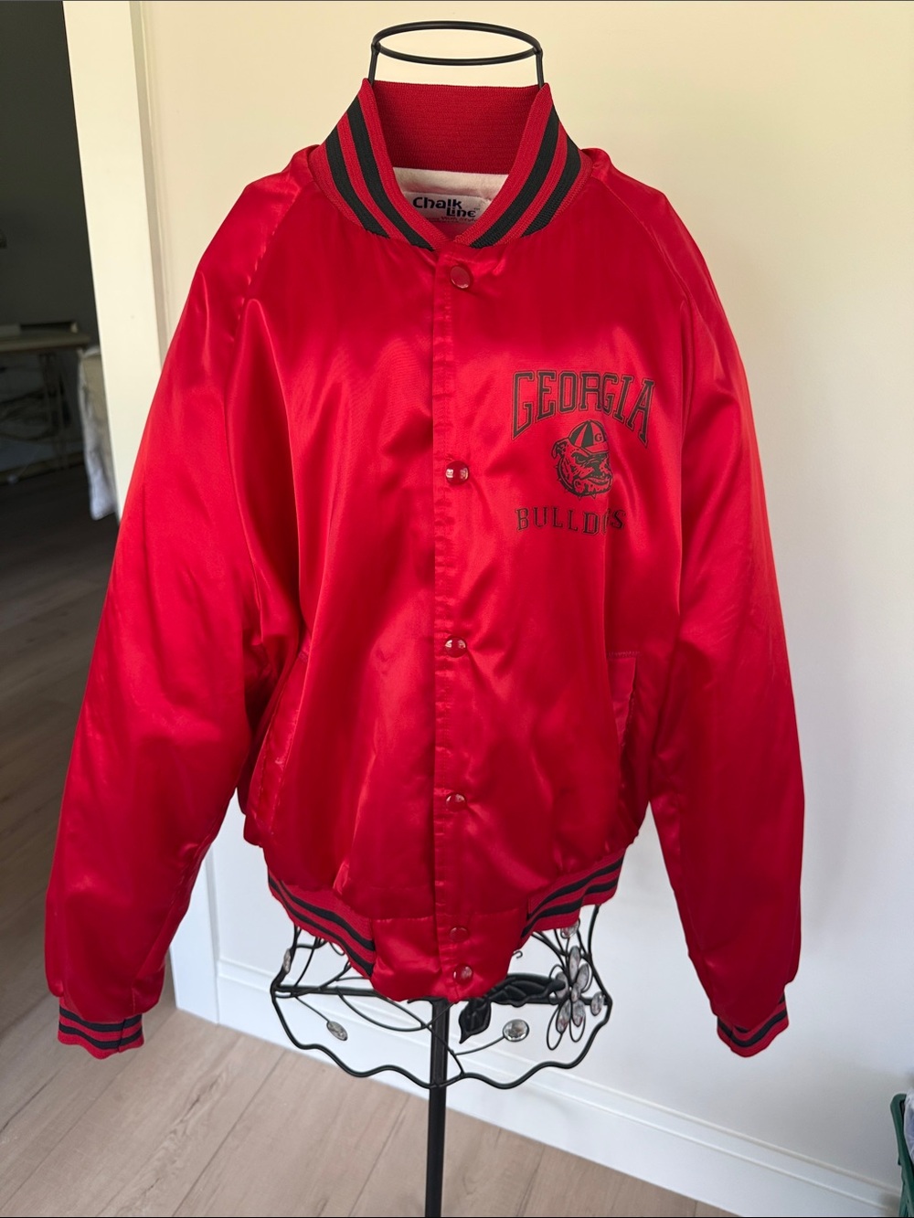 Vintage Georgia Bulldogs Chalk Line Lightweight Satin Jacket size L